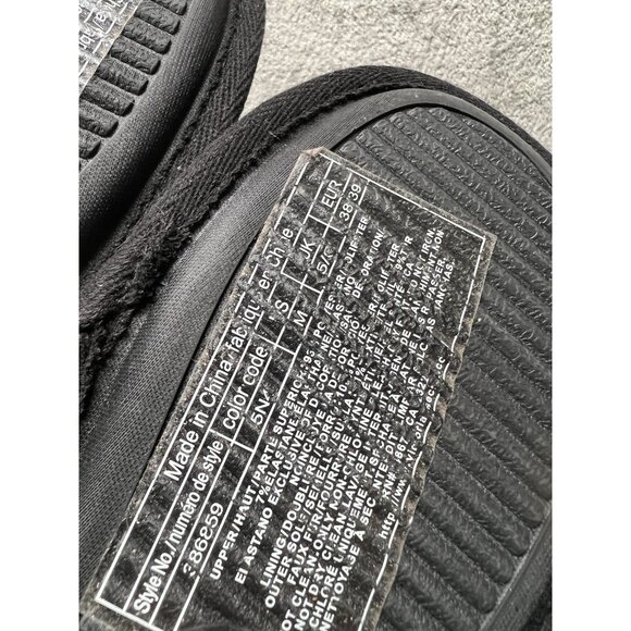 Victorias Secret Med Slippers Black Velour Pom Pom Slide Sandals 7 /8 Lingerie - Picture 7 of 8